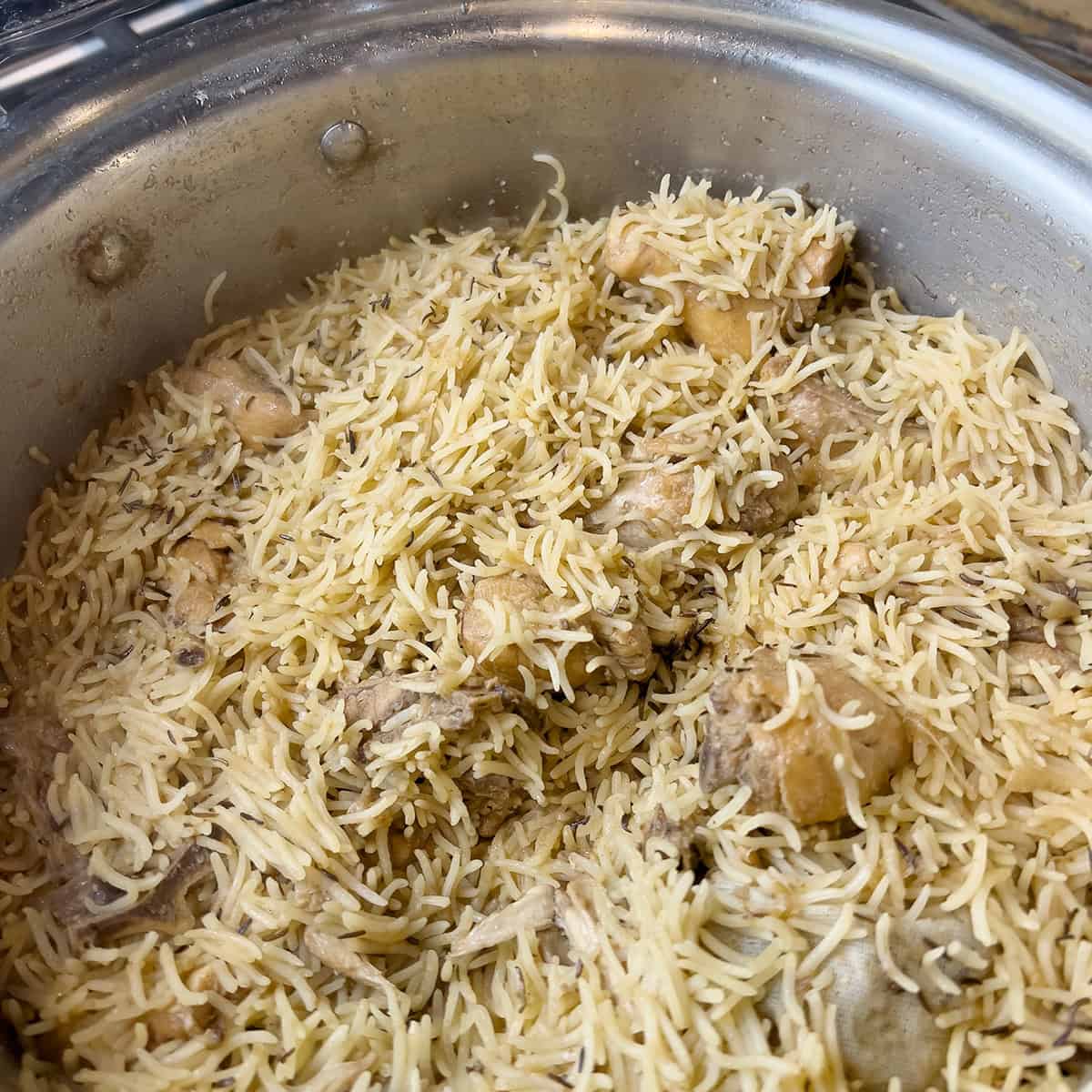 Fully cooked chicken pulao.