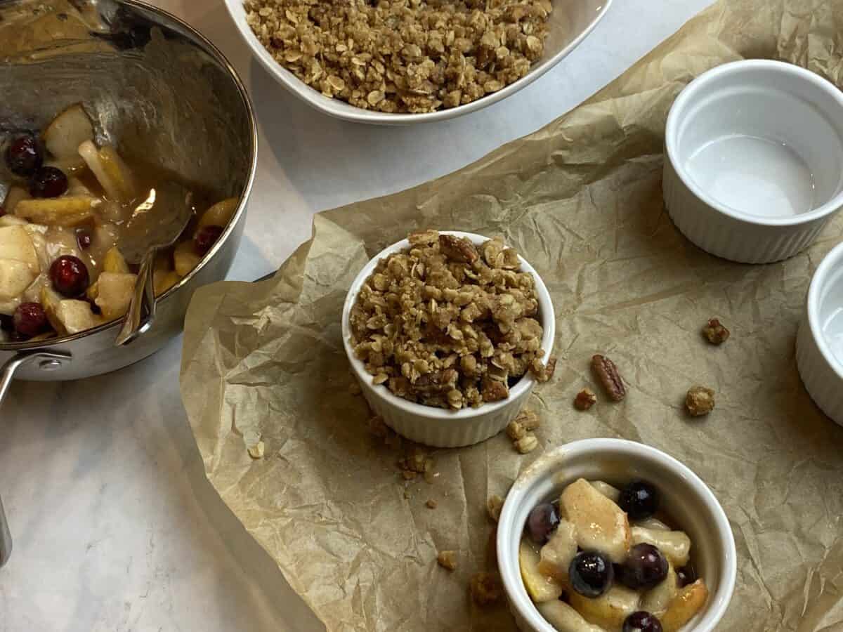 ingredients for pear and cranberry crisp