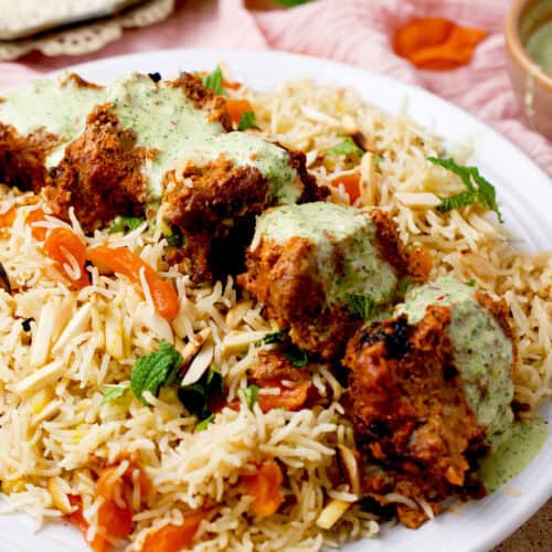 Beef boti kebab rice platter.
